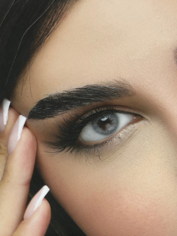 لنز رنگی نئوکاسمو NeoCosmo رنگ (HIND)